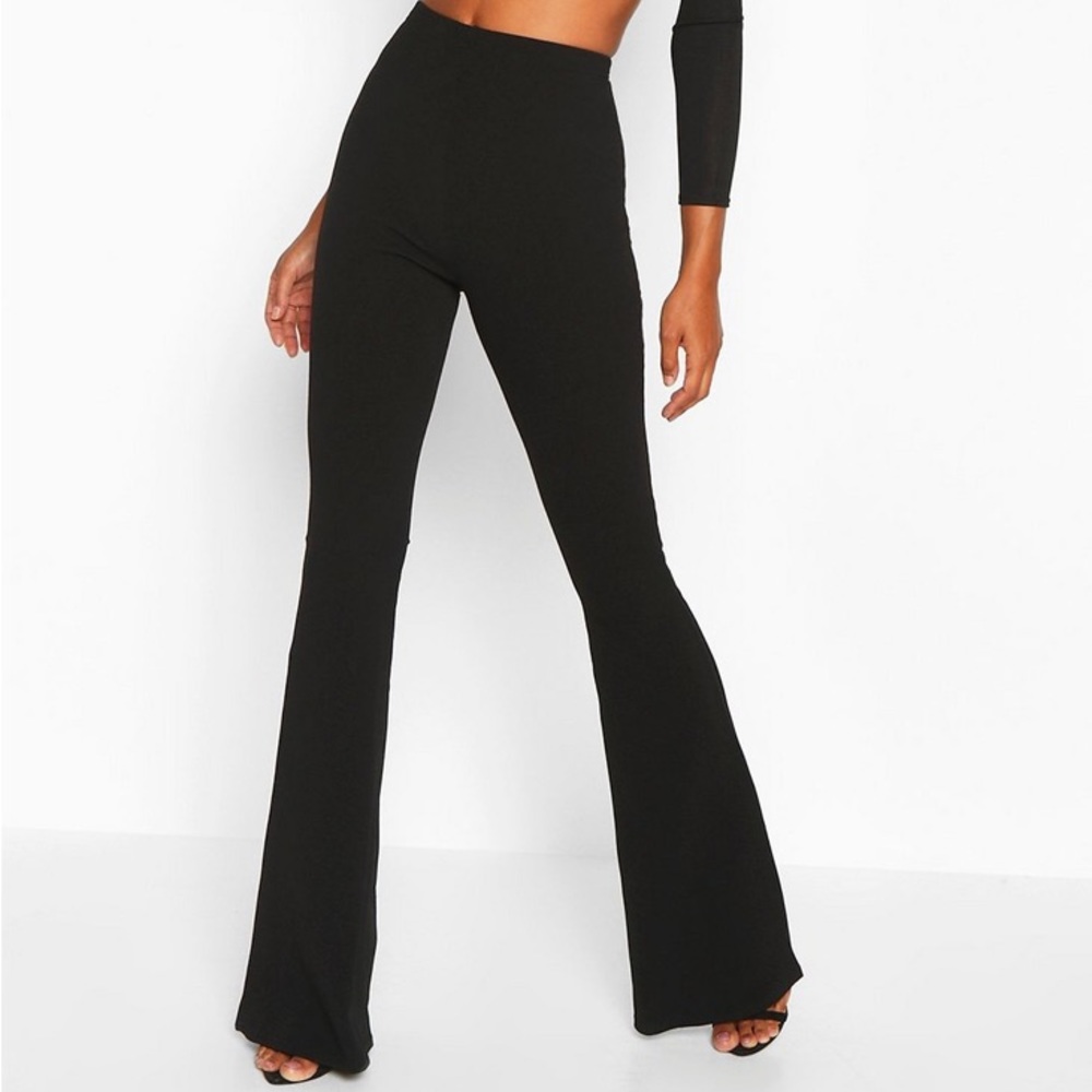 Forever21 Back bellbottom pants S